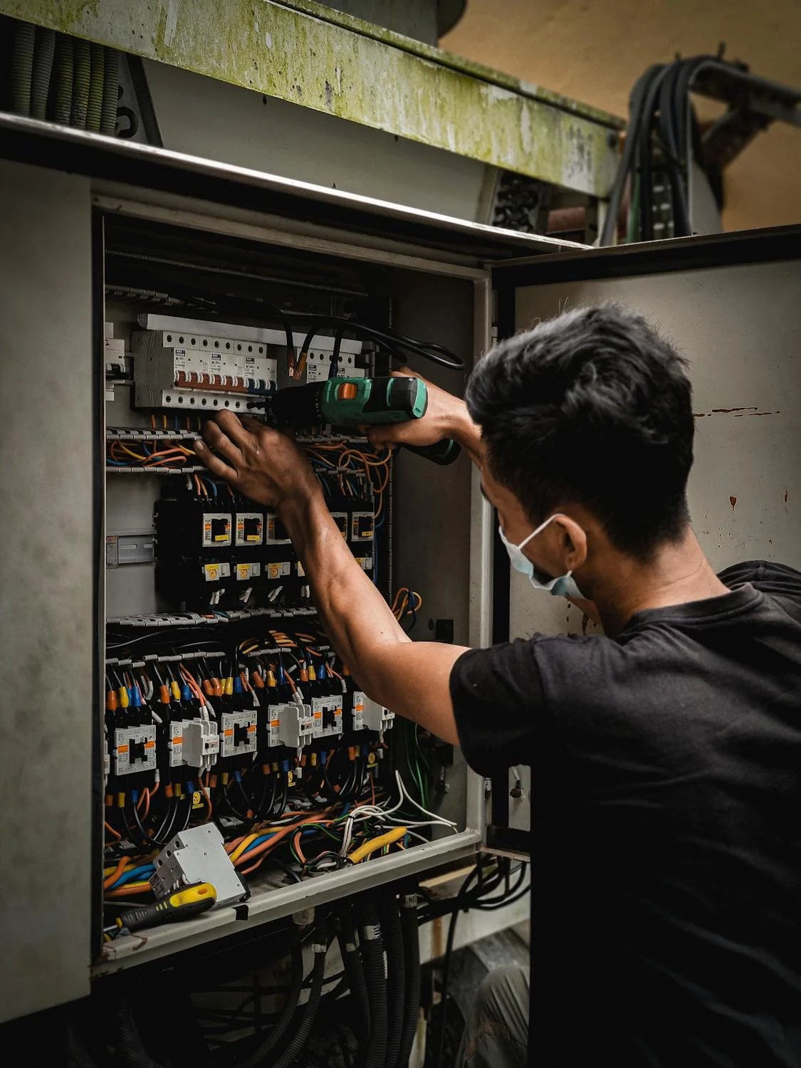 Test Bench Building